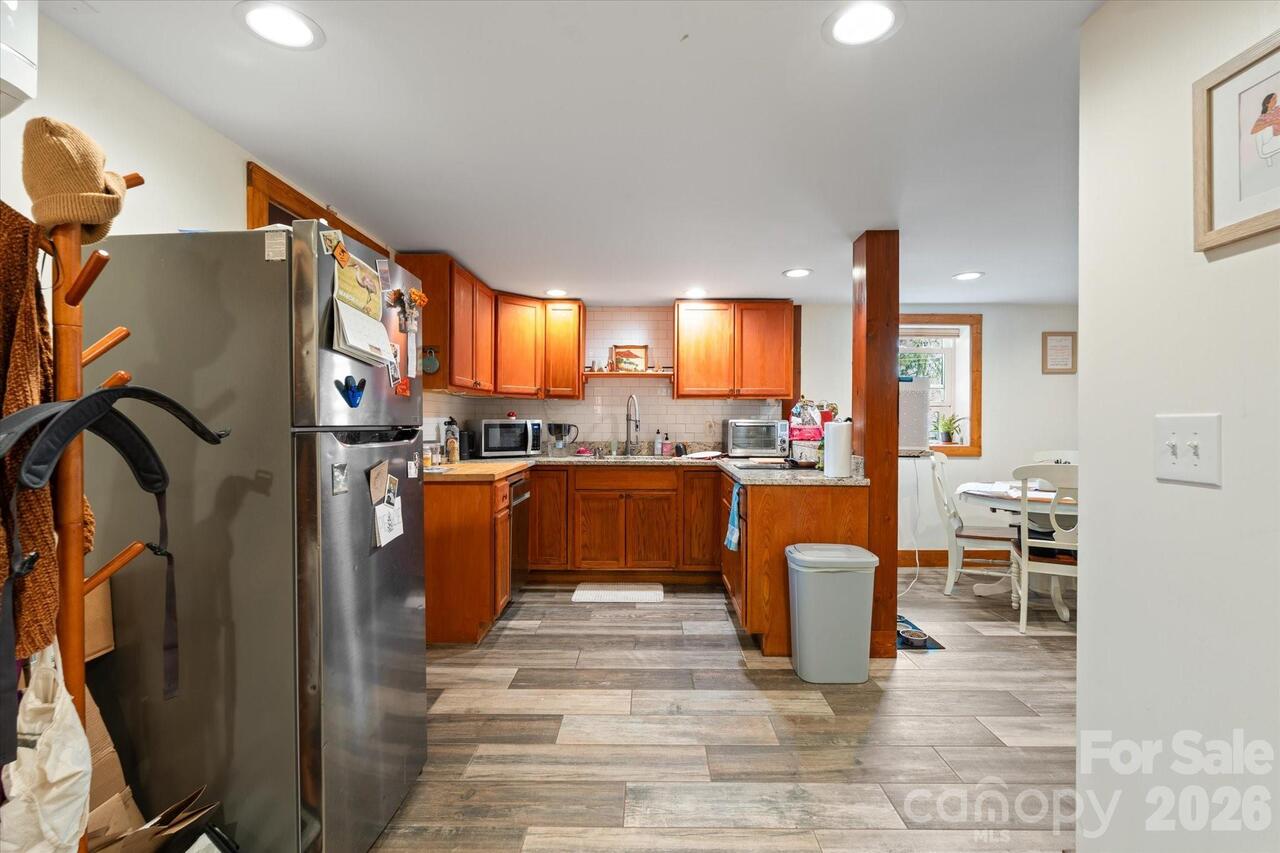 Listing Photo 21