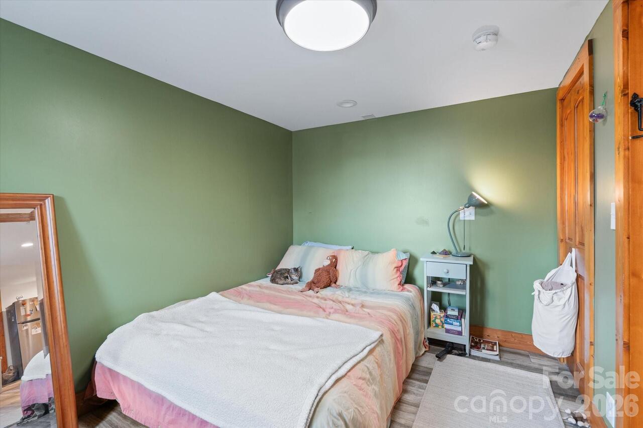Listing Photo 25