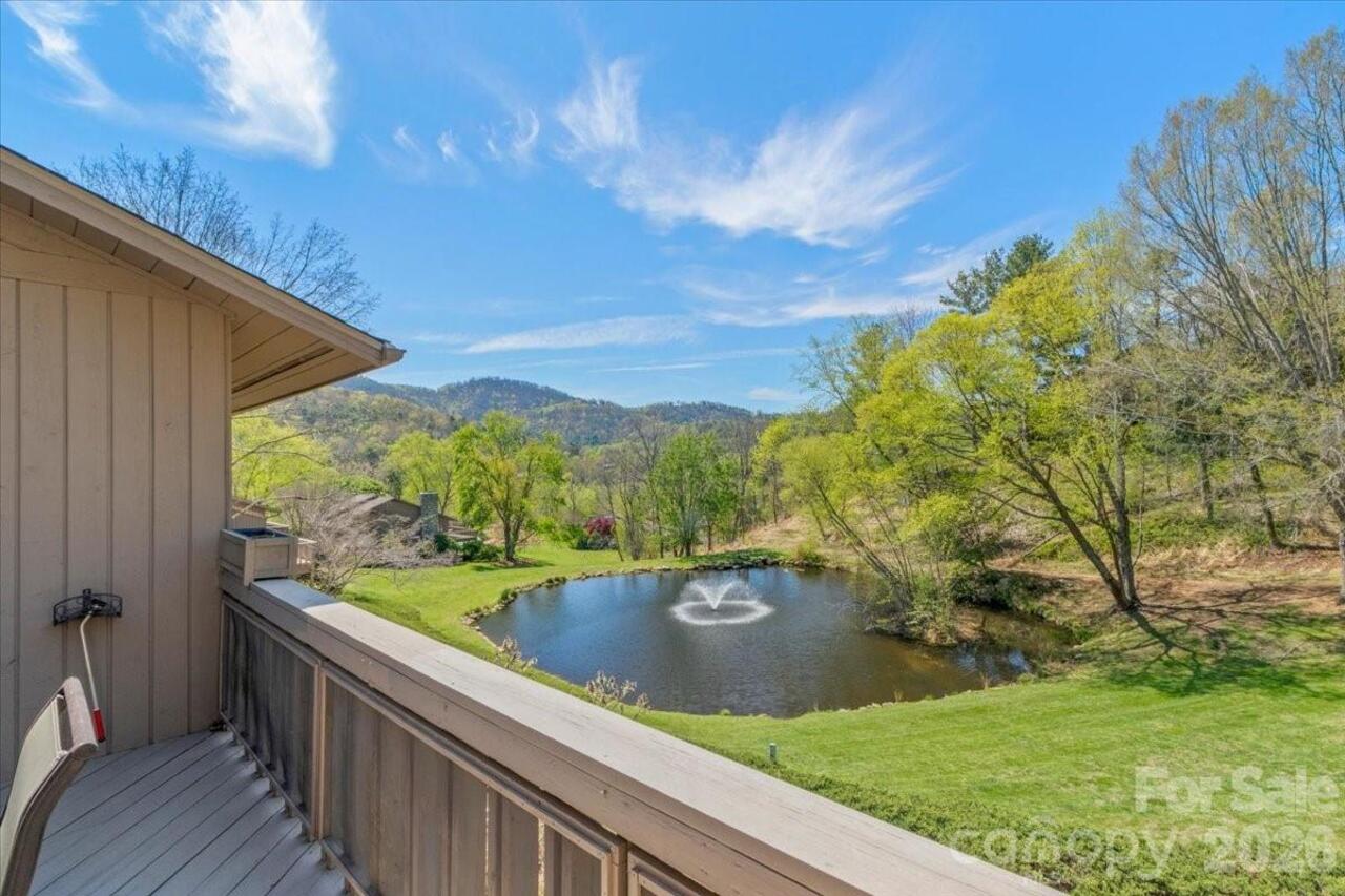 Listing Photo 12