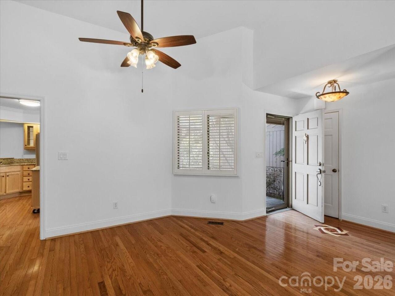 Listing Photo 20
