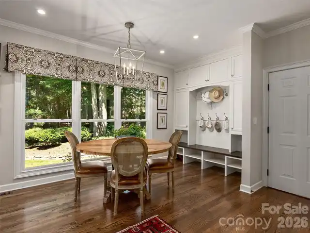 Listing Photo 17