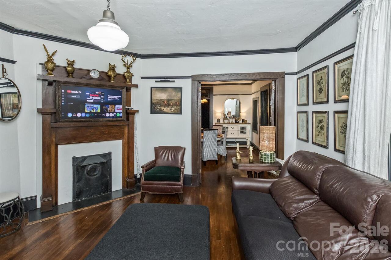 Listing Photo 5