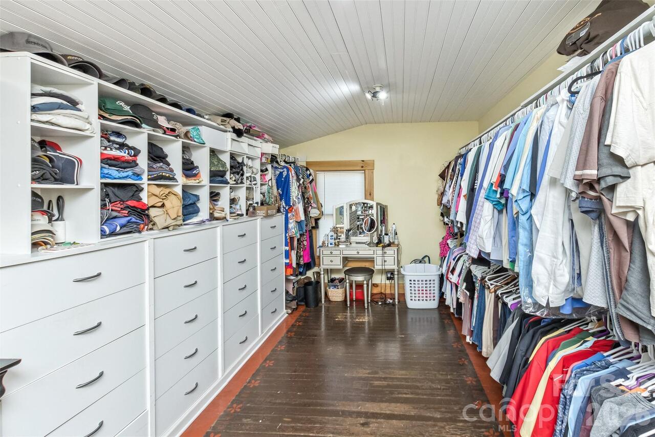 Listing Photo 24