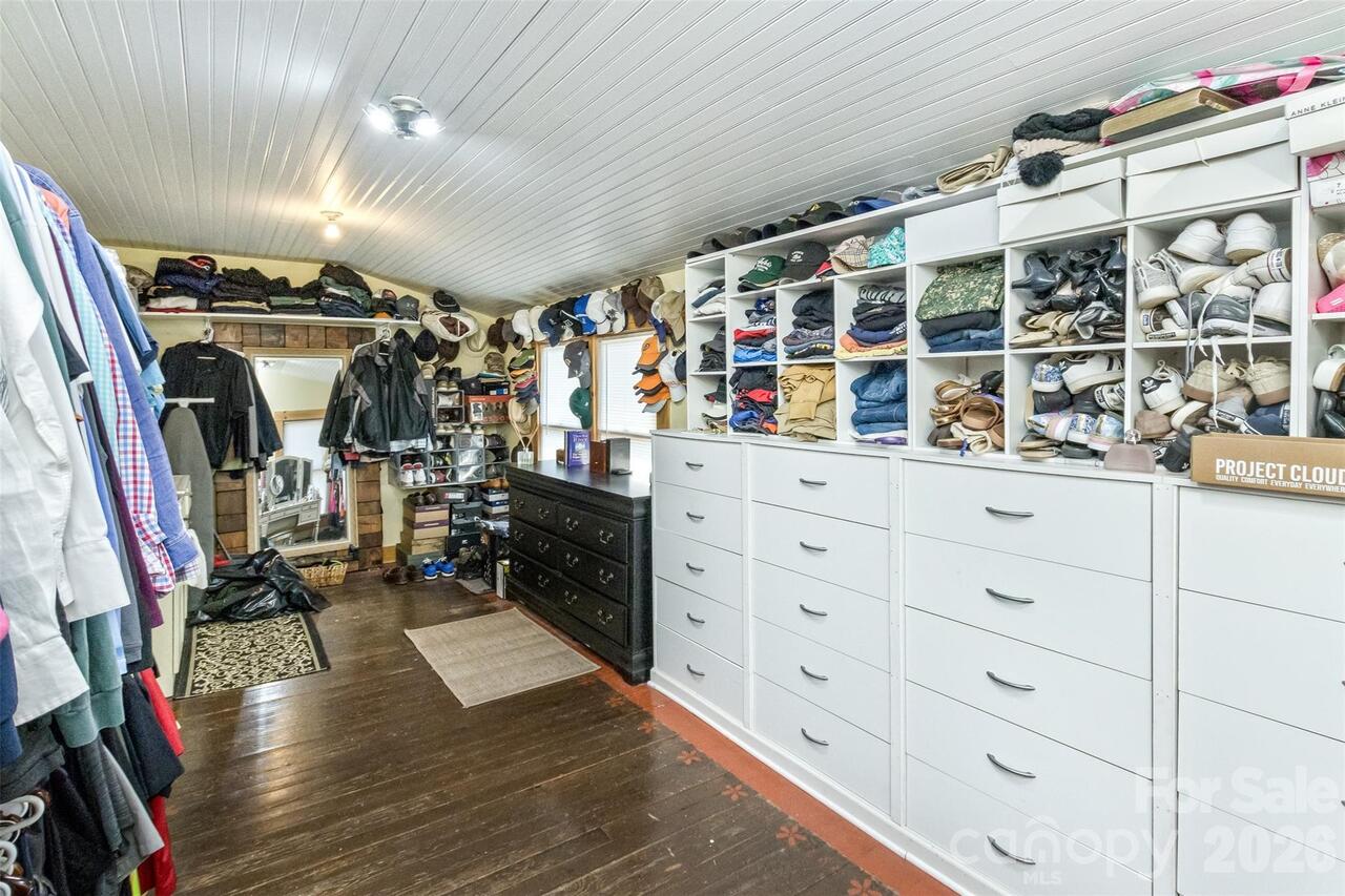 Listing Photo 25
