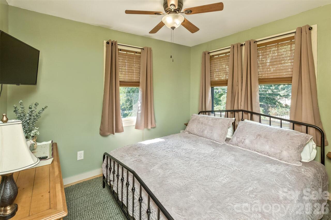 Listing Photo 37