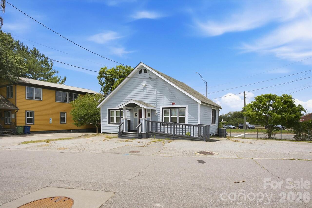 Listing Photo 6
