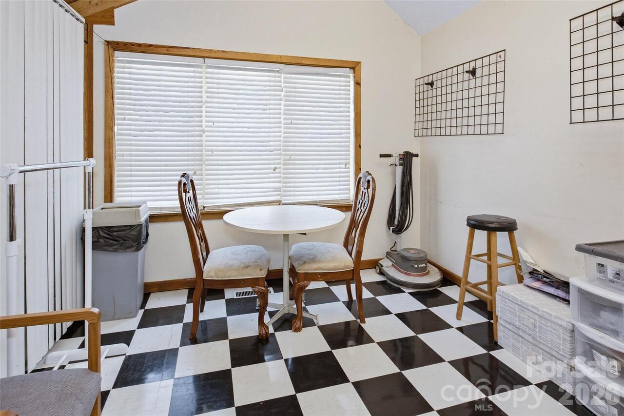 Listing Photo 23