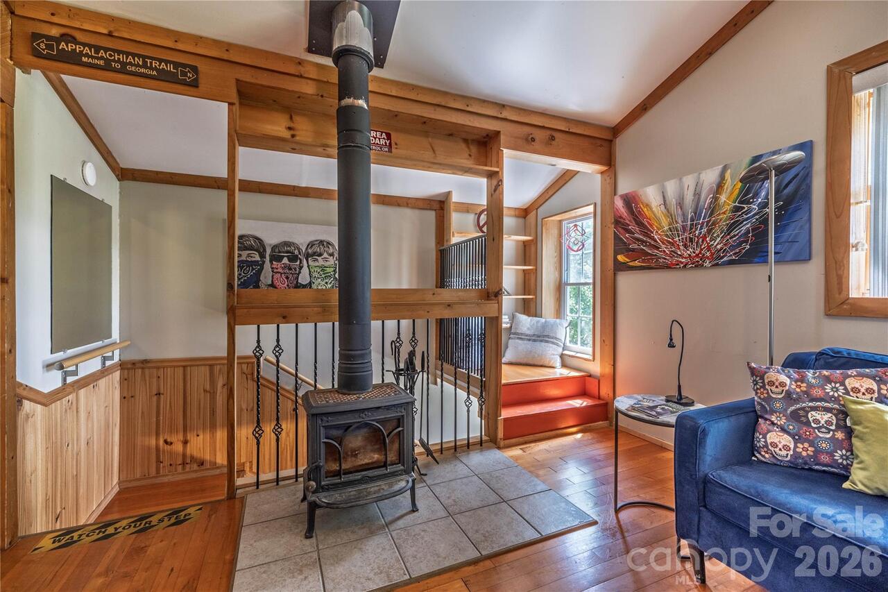 Listing Photo 7