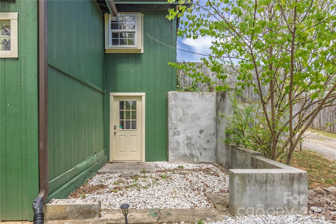 Listing Photo 35