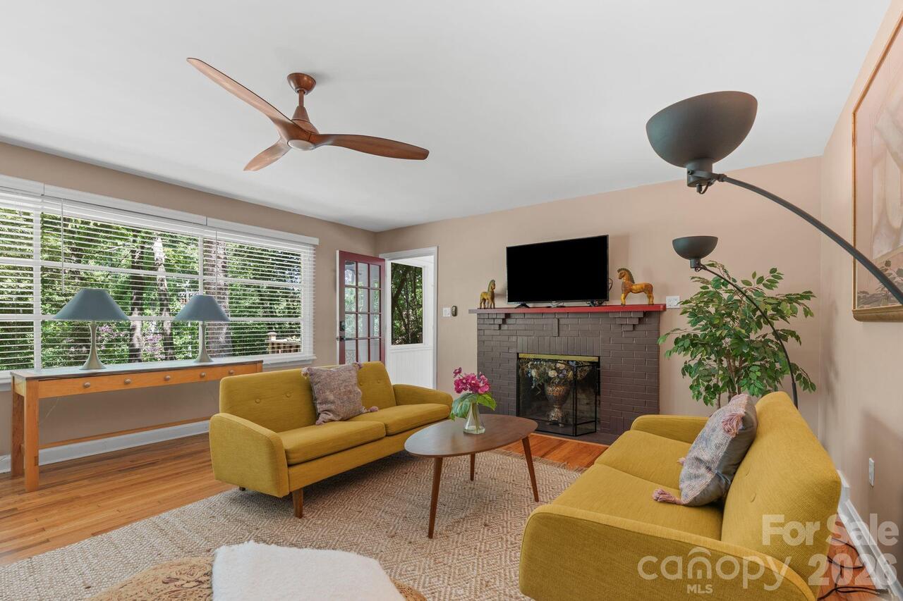 Listing Photo 16