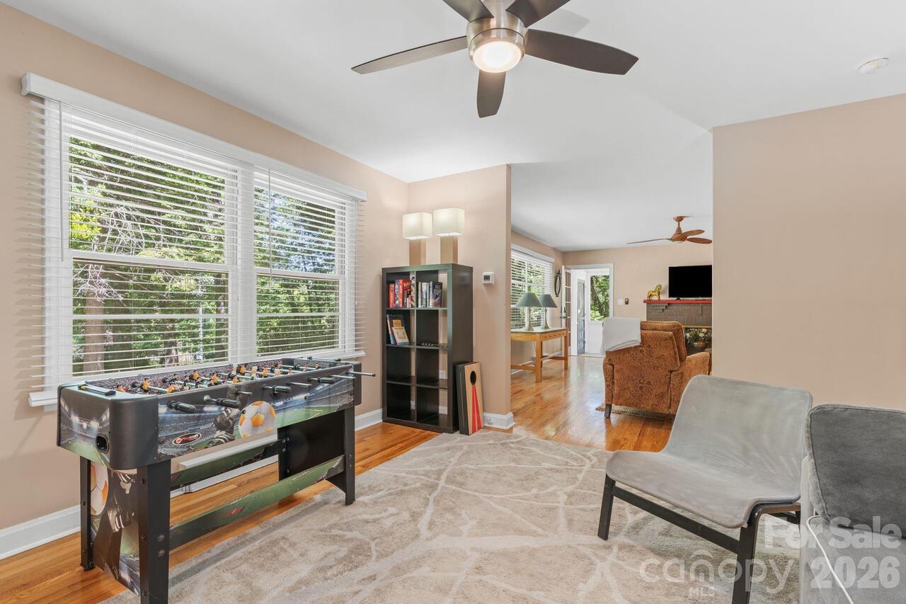 Listing Photo 18