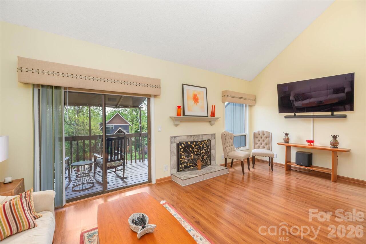 Listing Photo 7
