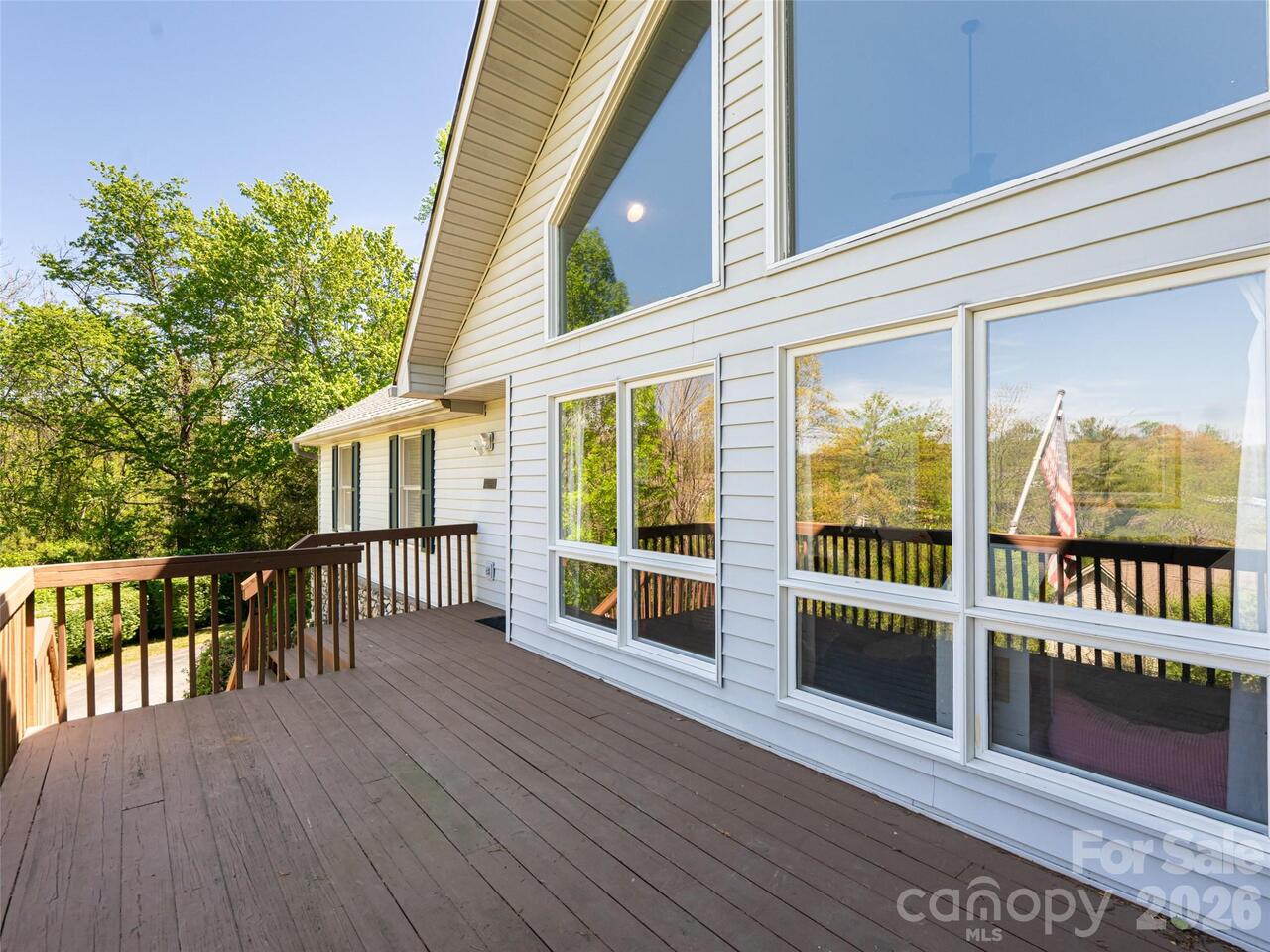 Listing Photo 6