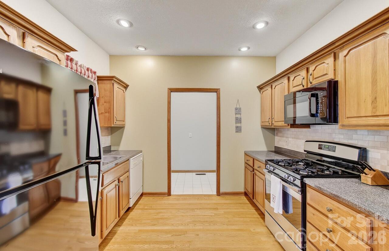 Listing Photo 21