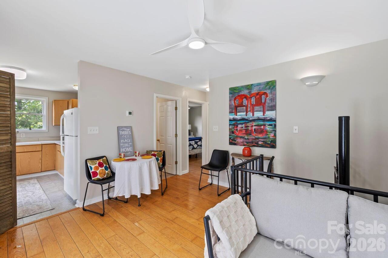 Listing Photo 10