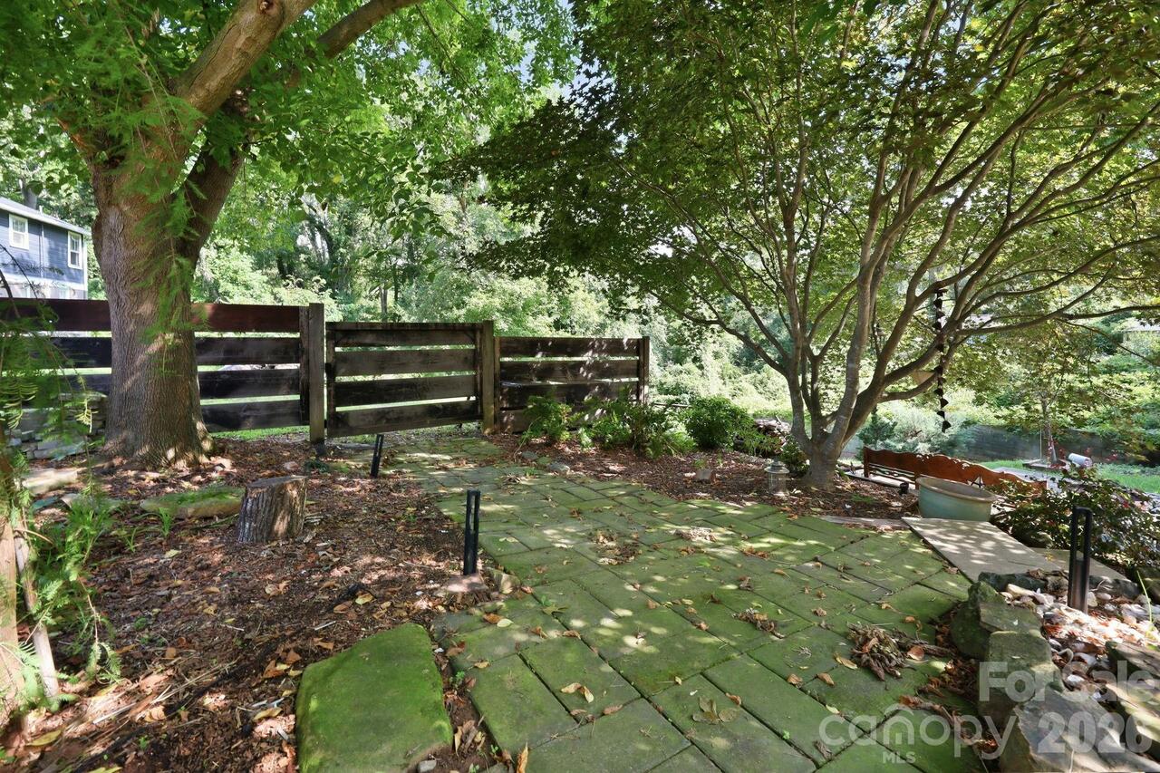 Listing Photo 13