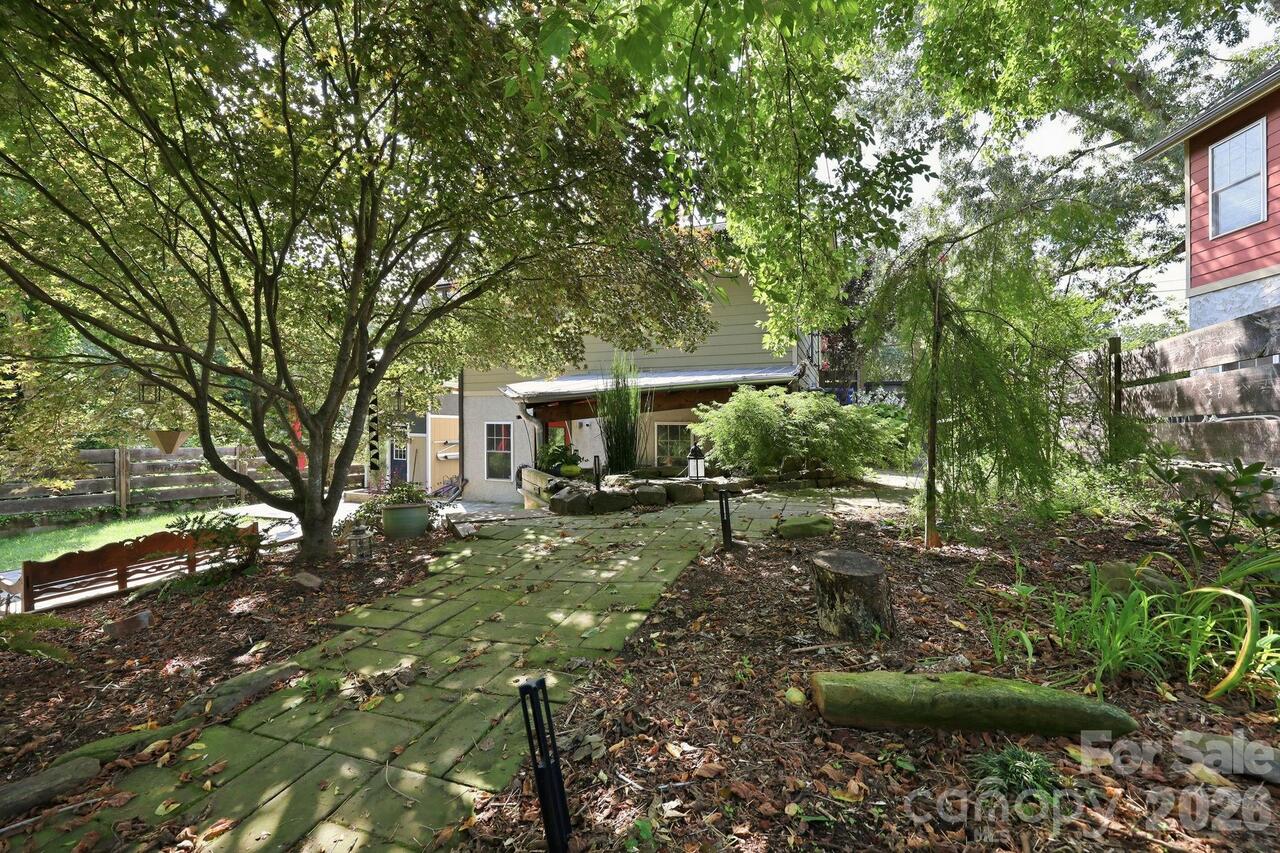 Listing Photo 14