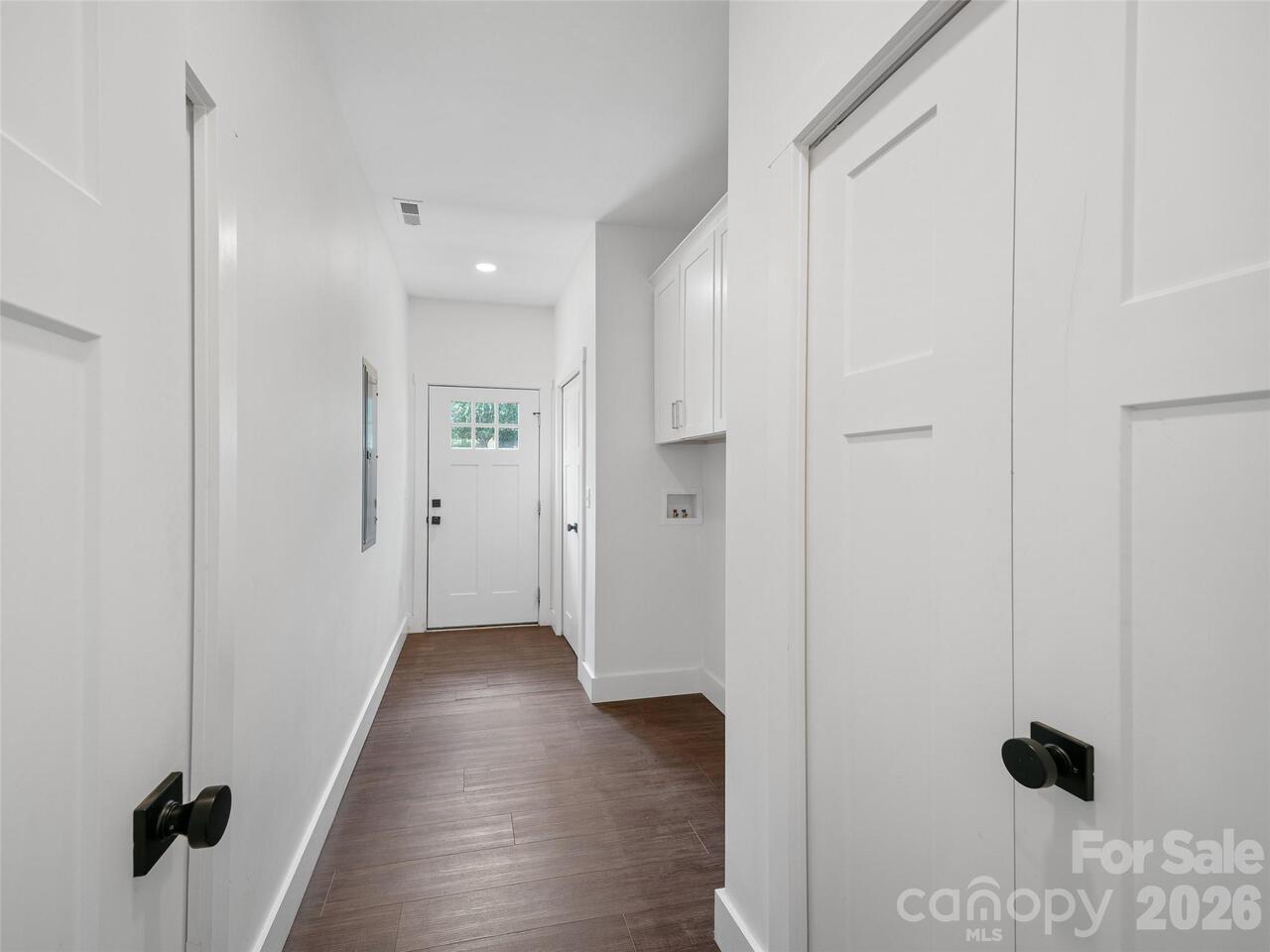 Listing Photo 9