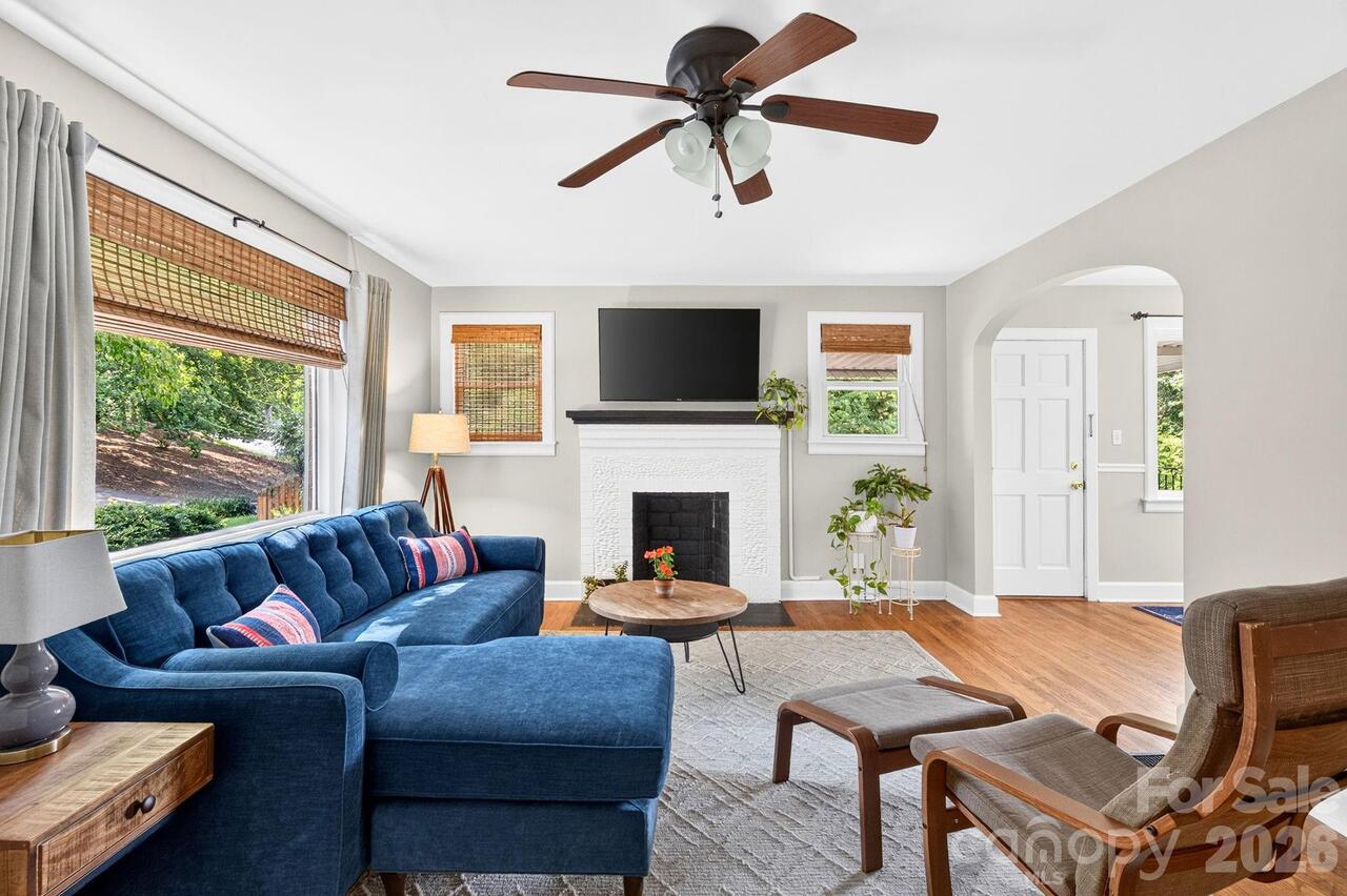 Listing Photo 5