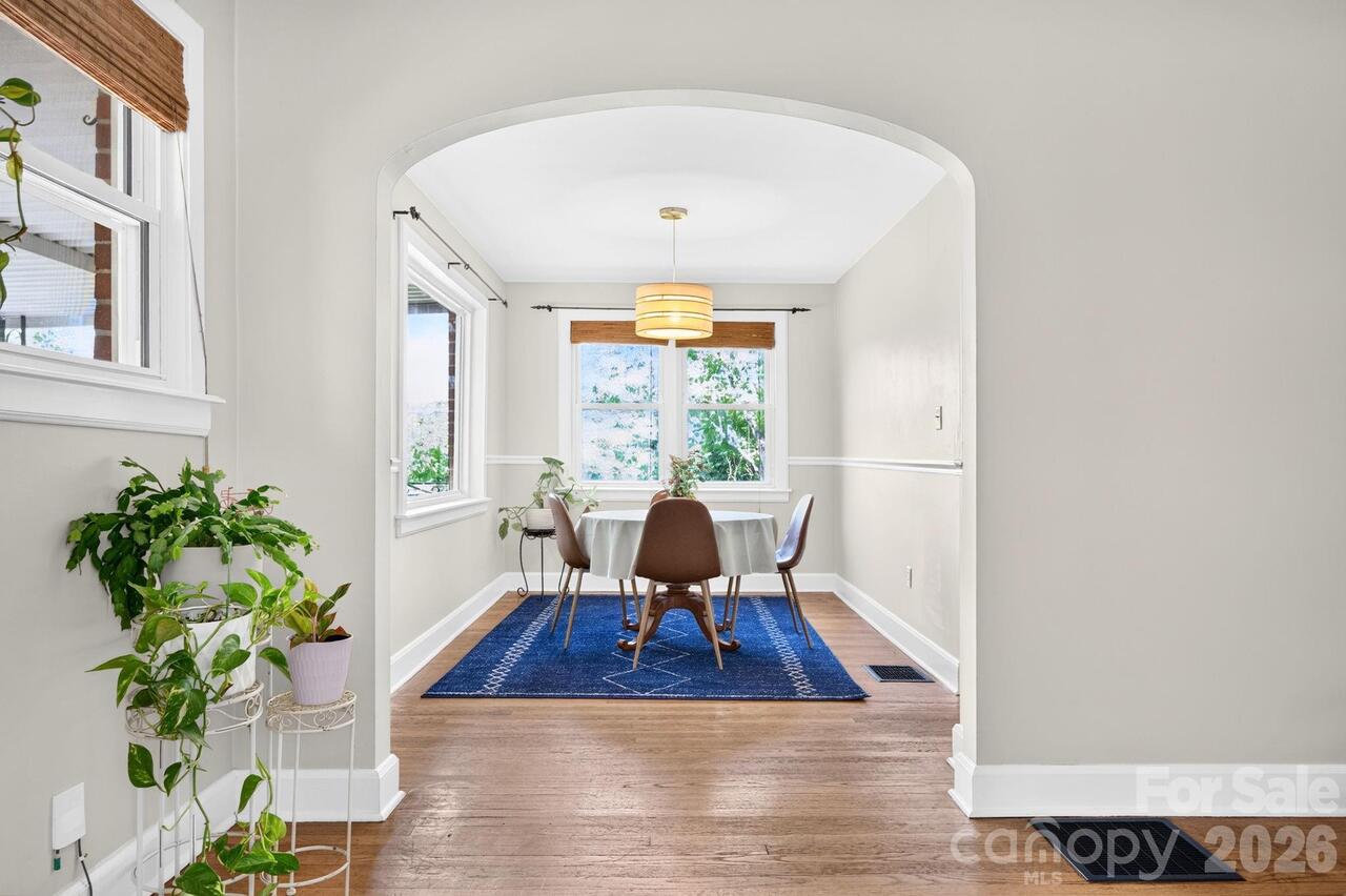 Listing Photo 7