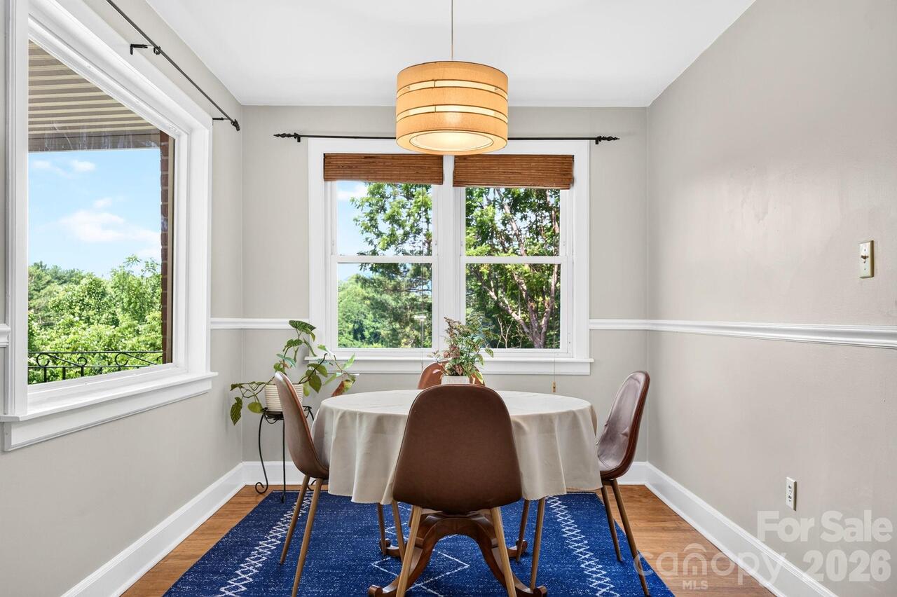 Listing Photo 8