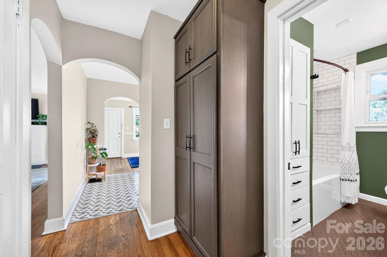 Listing Photo 14