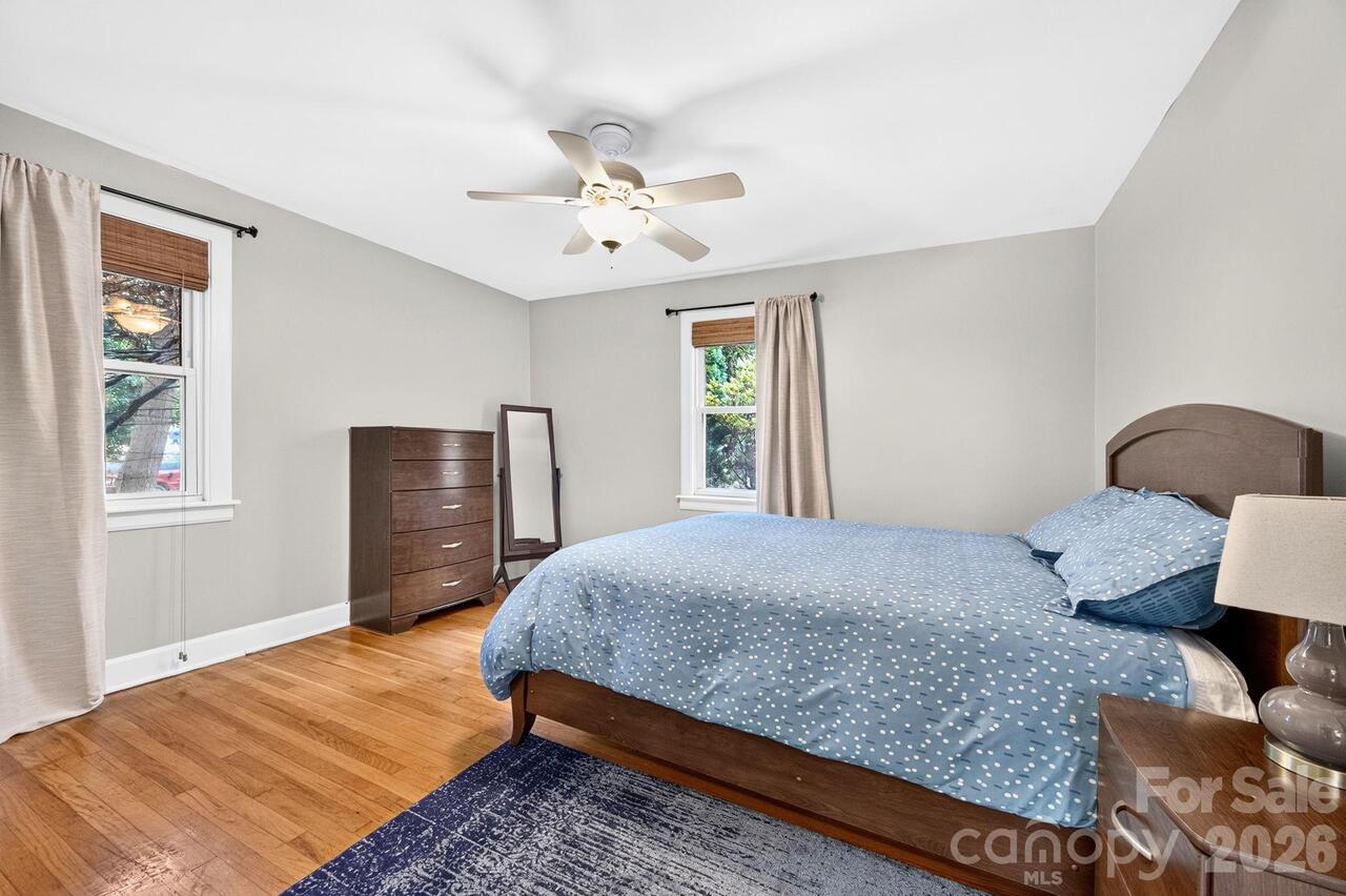 Listing Photo 17