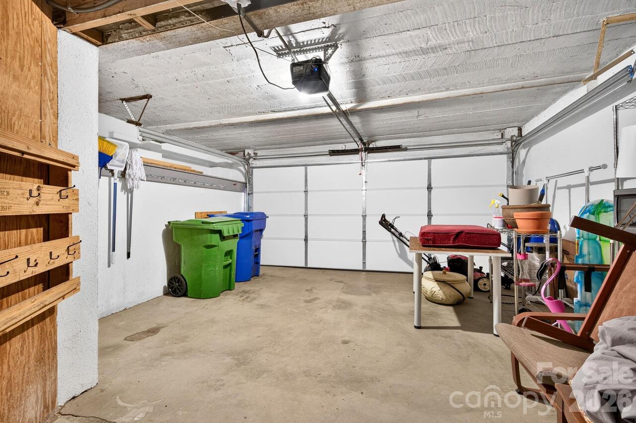 Listing Photo 32