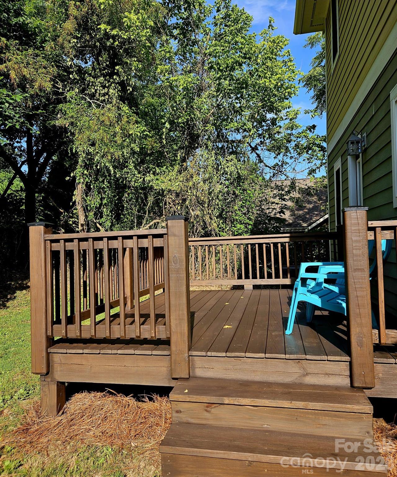Listing Photo 17