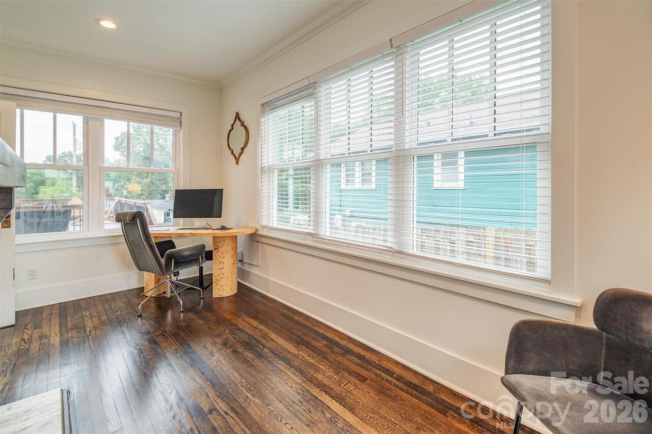 Listing Photo 17