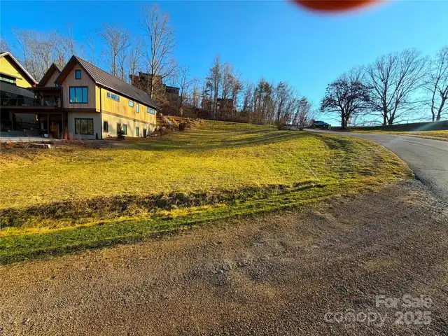 Listing Photo 18