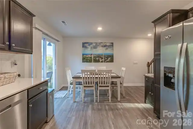 Listing Photo 10