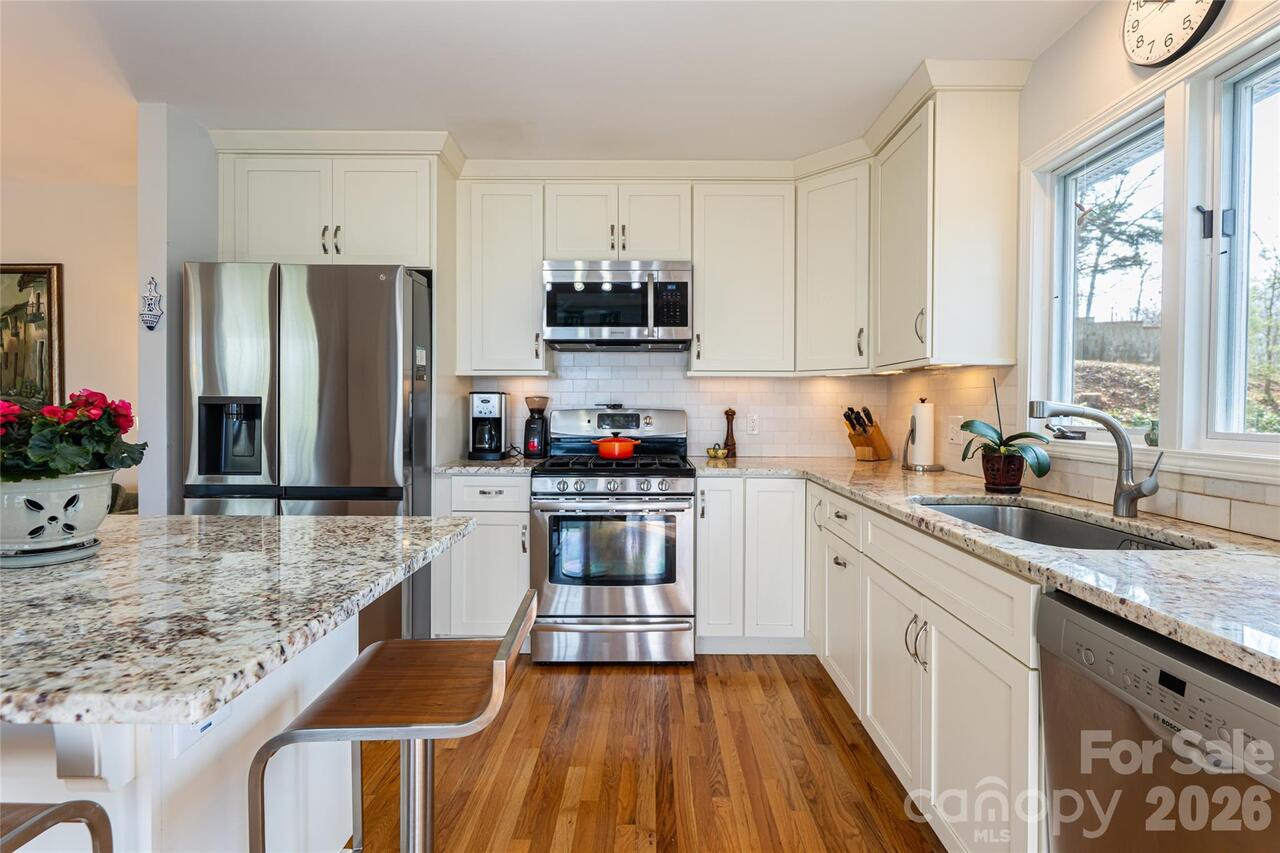 Listing Photo 19