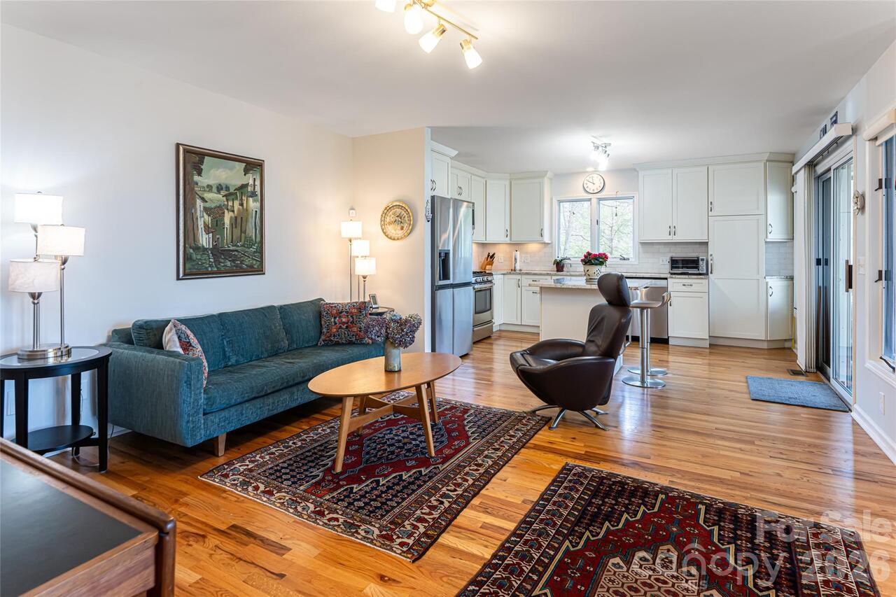 Listing Photo 24
