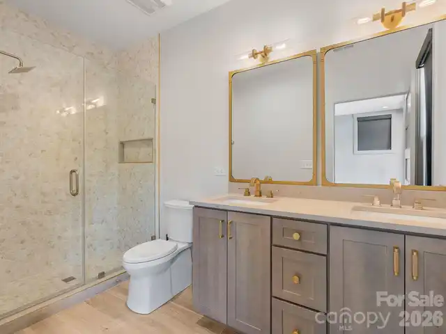 Listing Photo 23