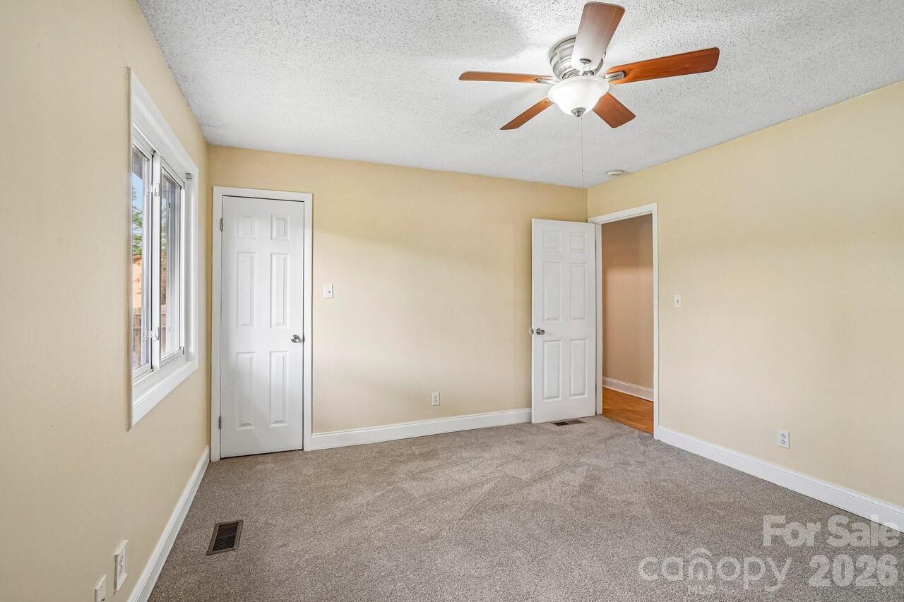 Listing Photo 23