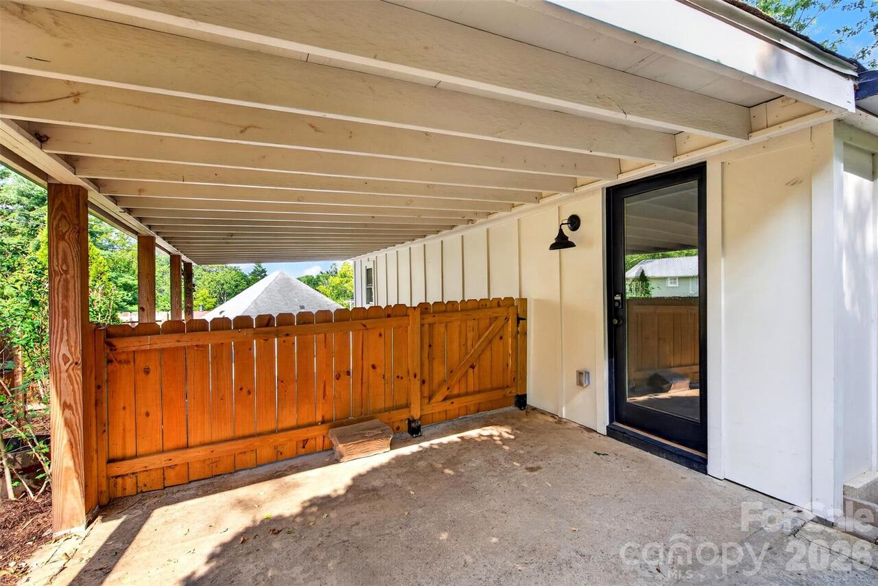 Listing Photo 29