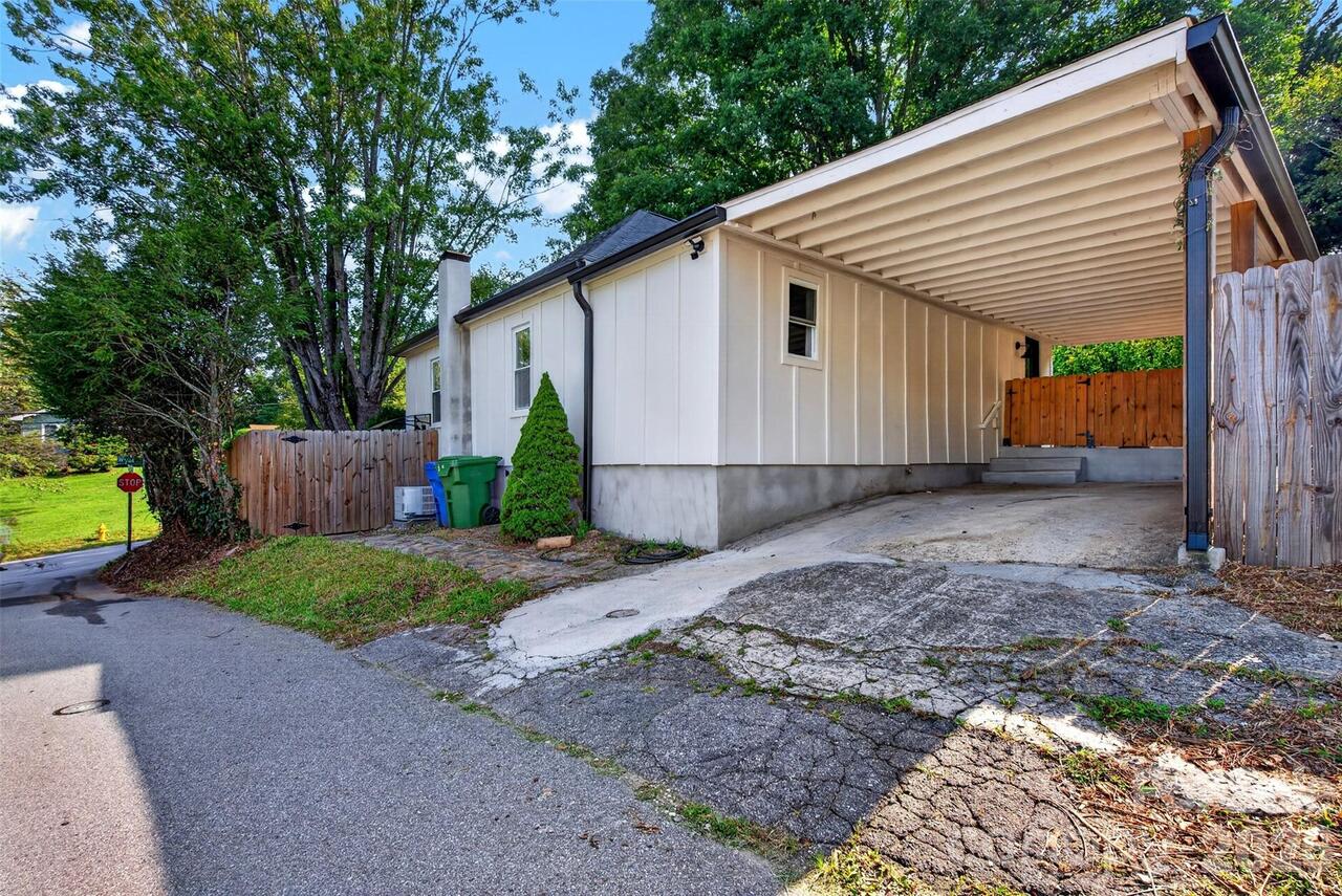 Listing Photo 31
