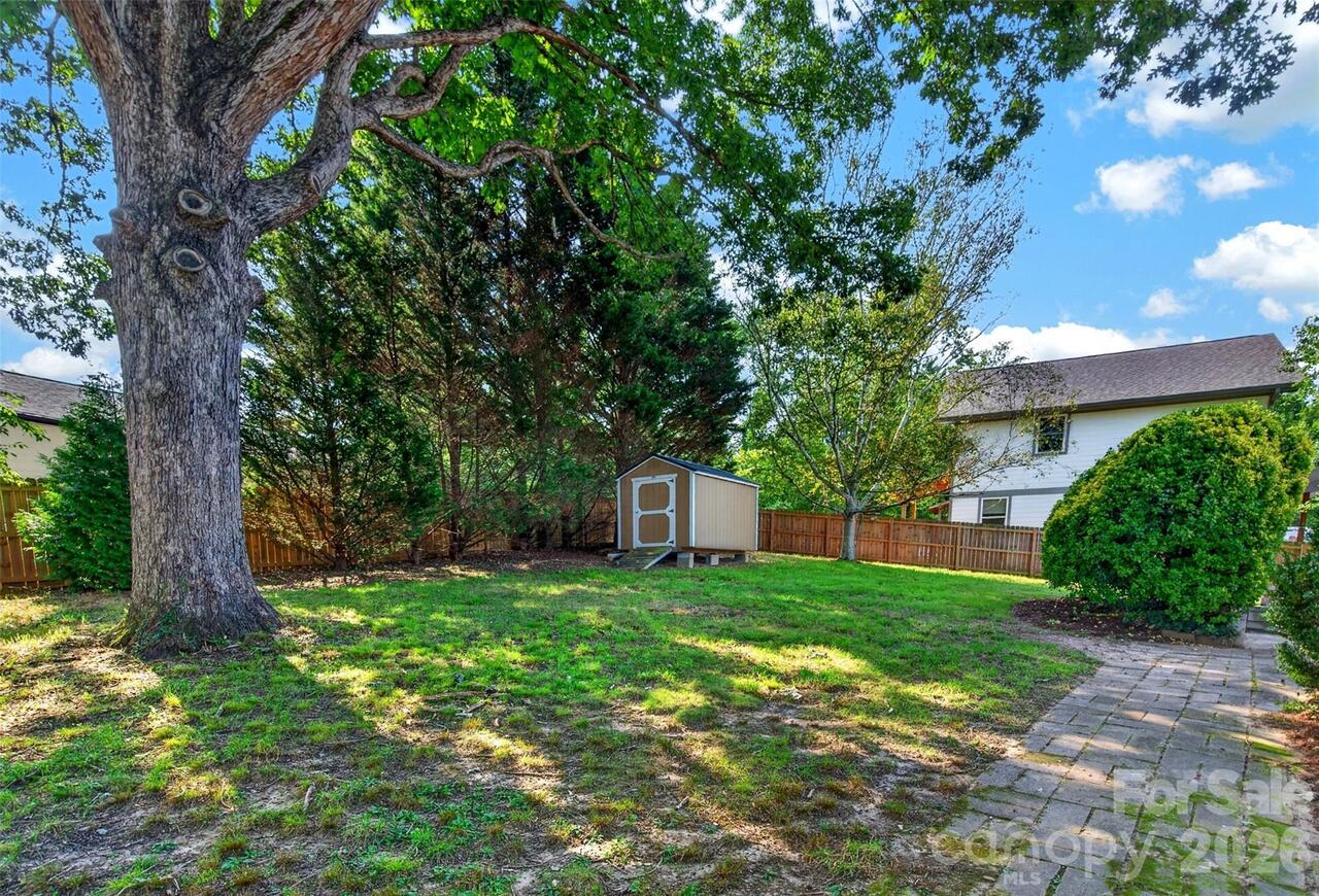 Listing Photo 33