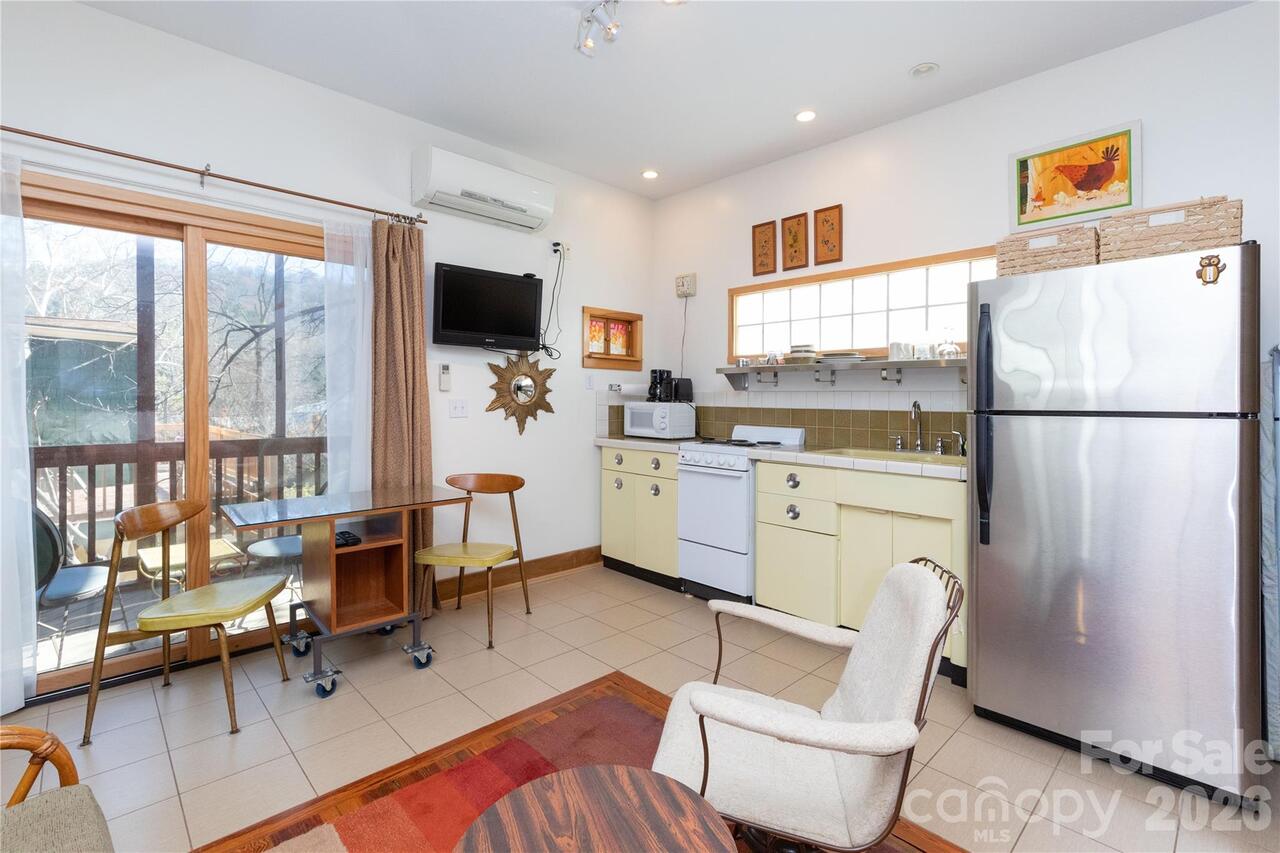 Listing Photo 23