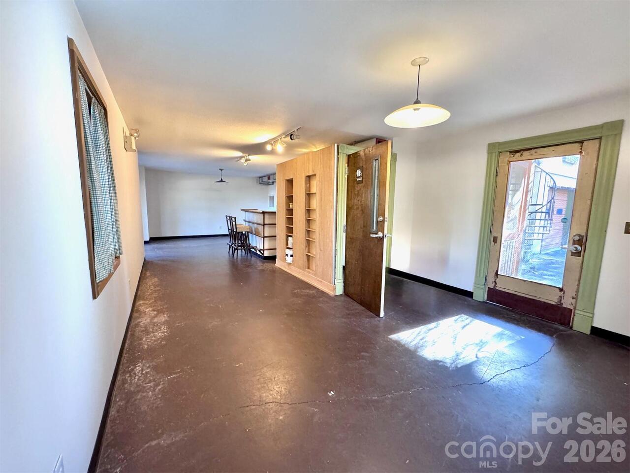Listing Photo 26