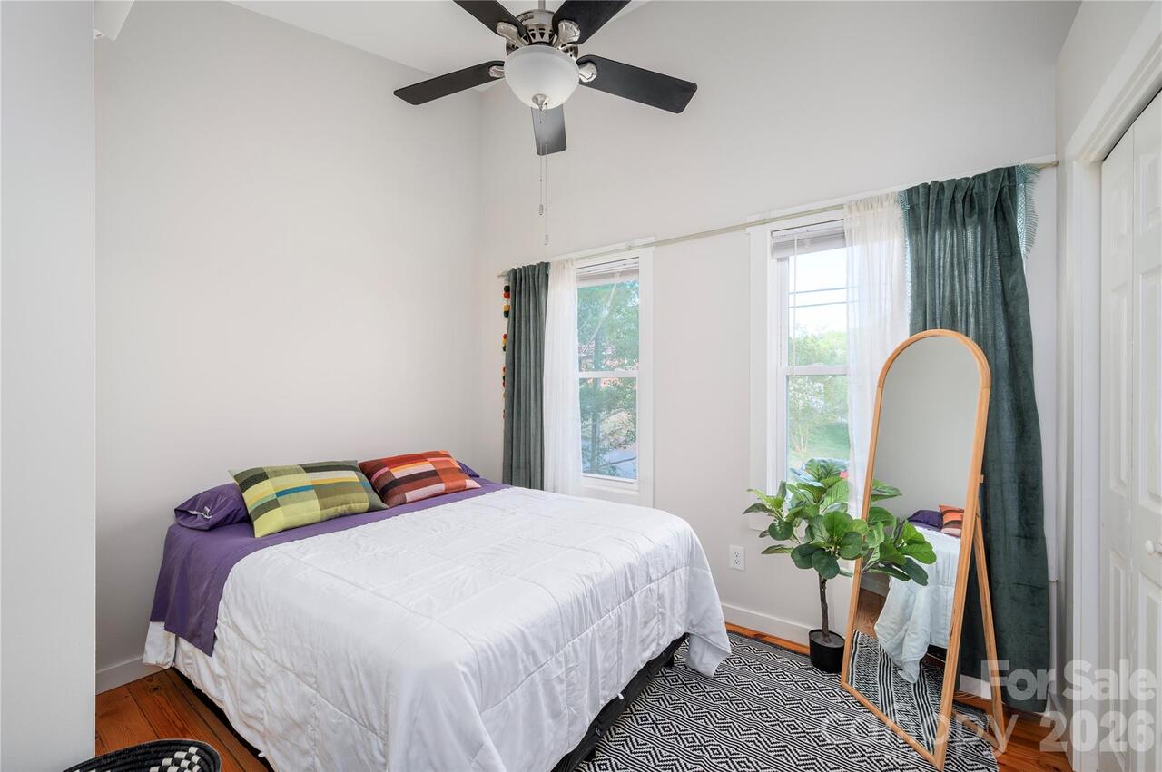 Listing Photo 13