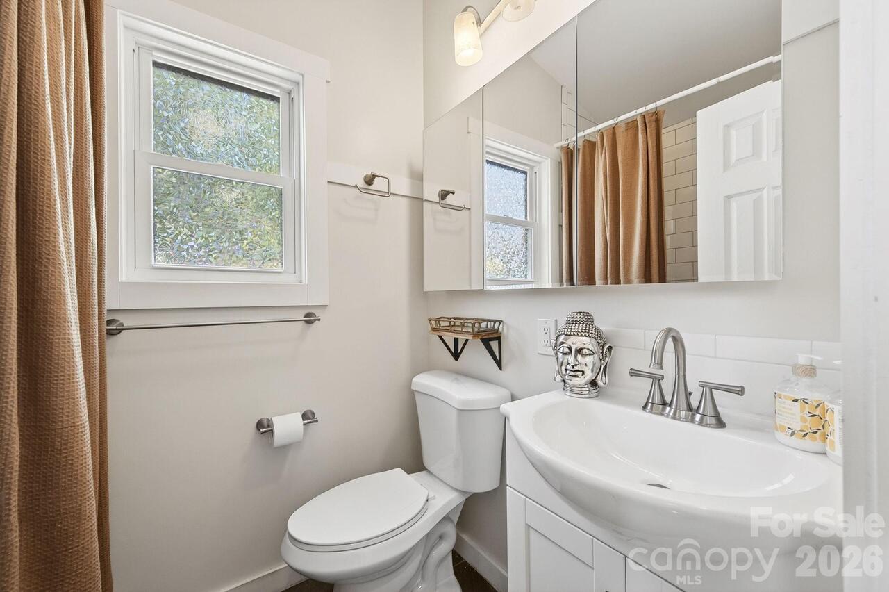 Listing Photo 15