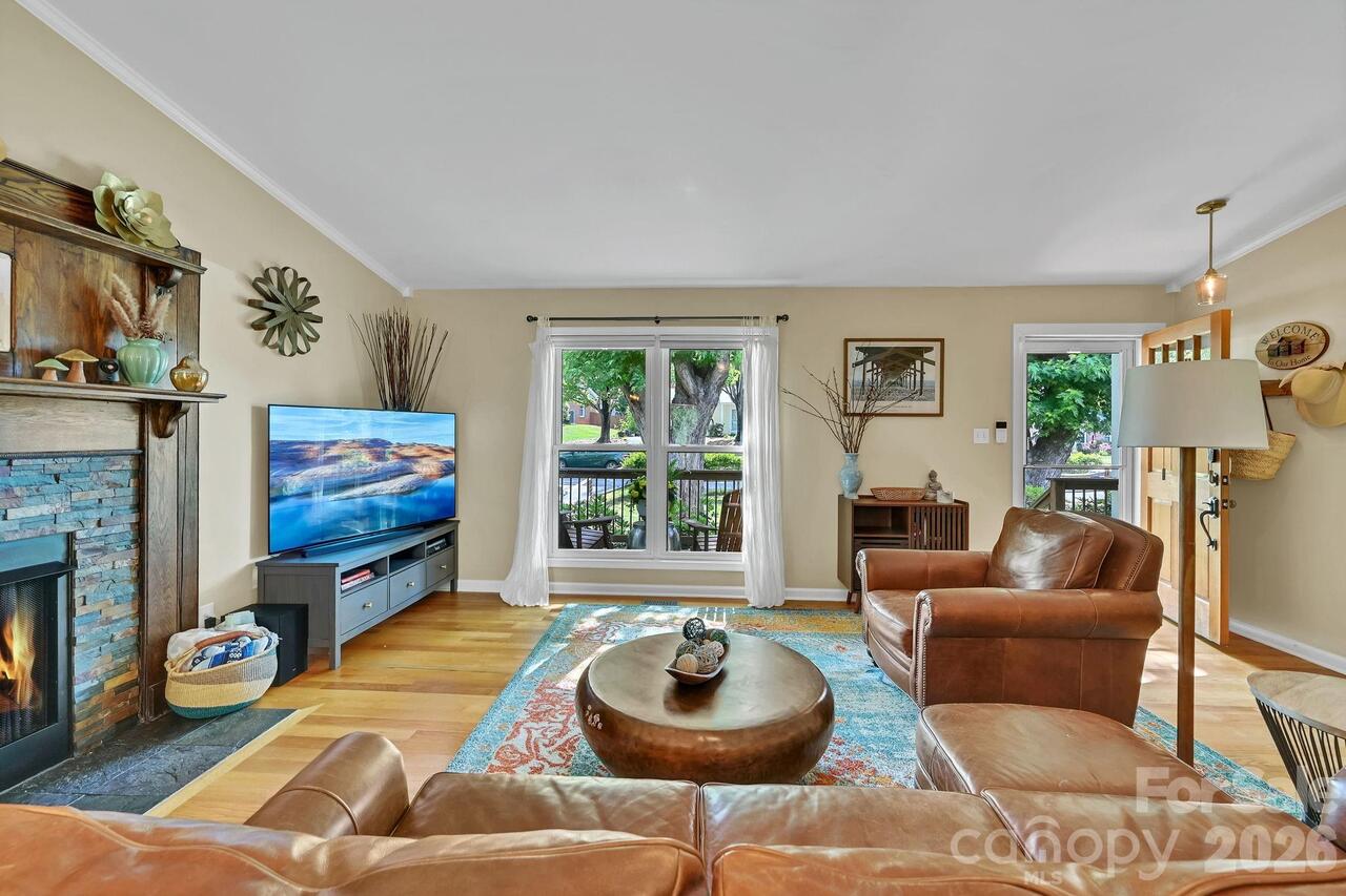 Listing Photo 7