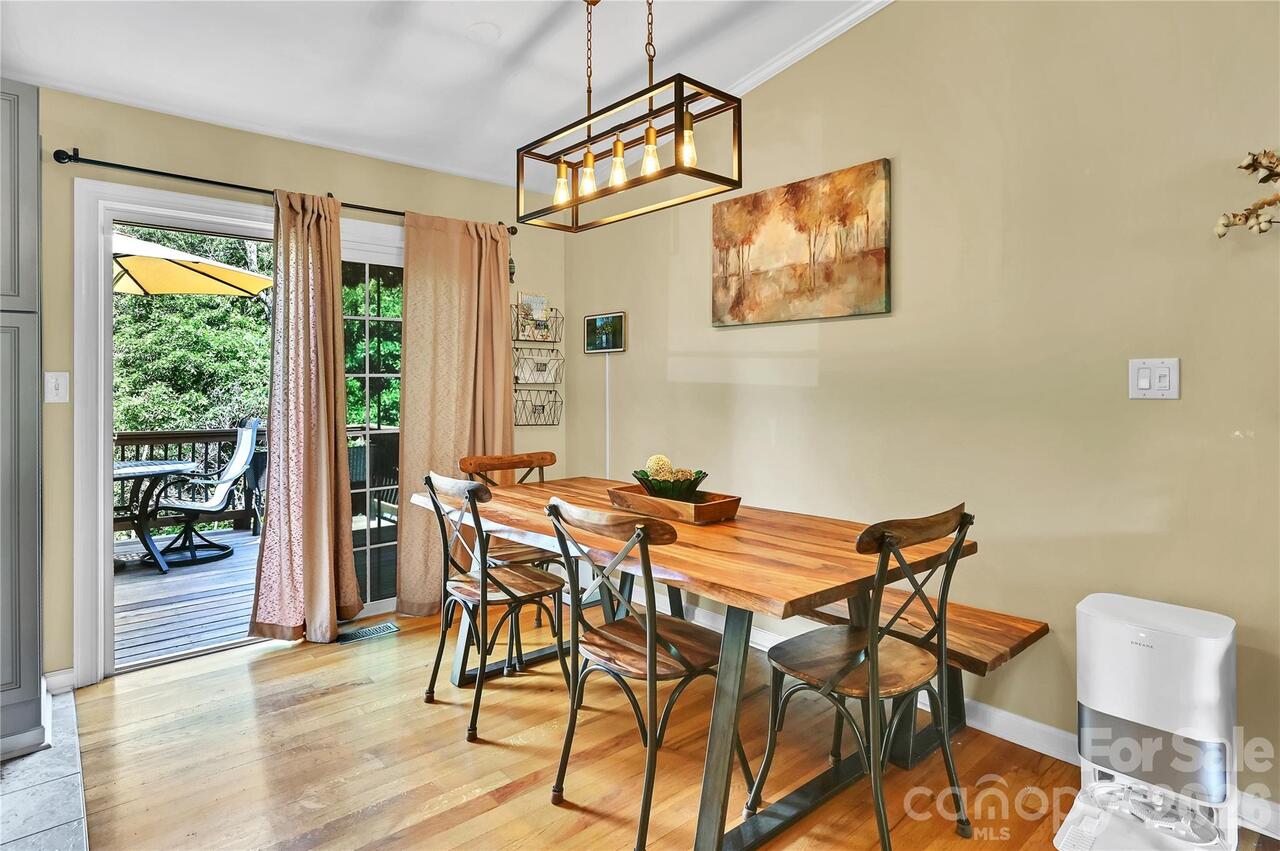 Listing Photo 14