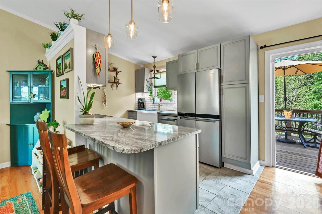 Listing Photo 16