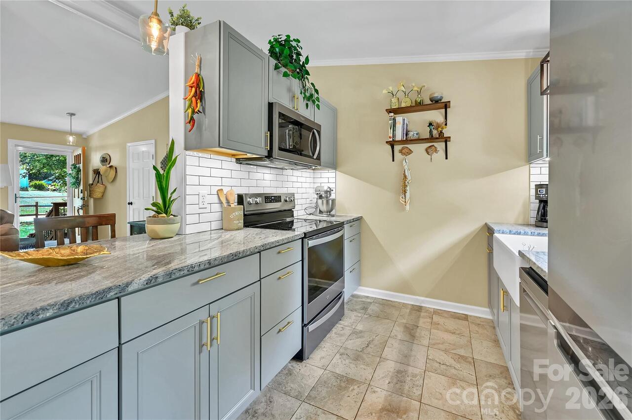 Listing Photo 18