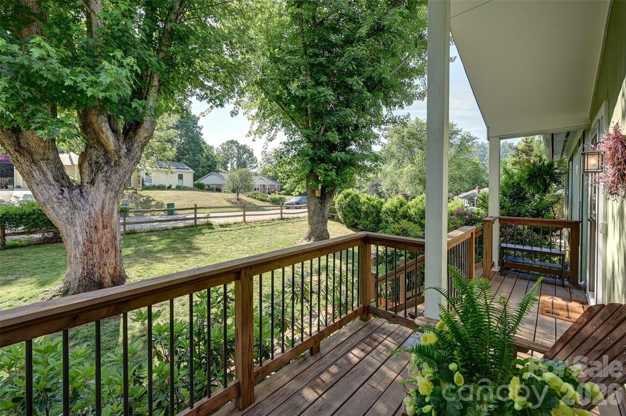 Listing Photo 37