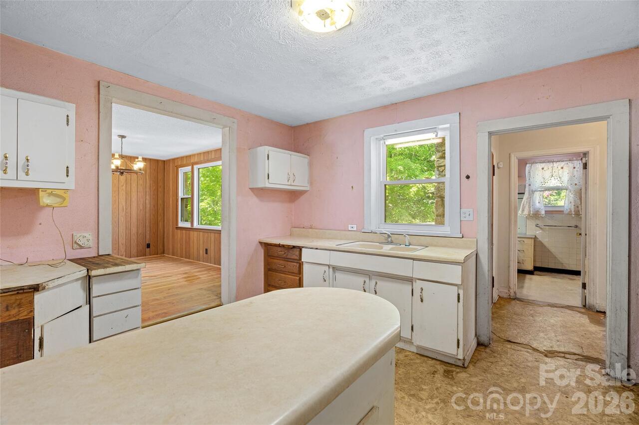 Listing Photo 15