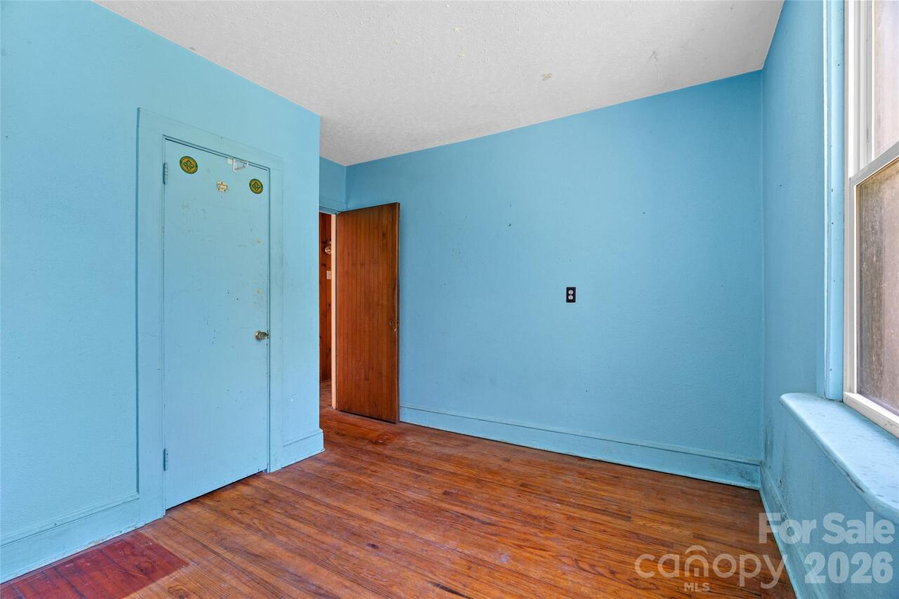 Listing Photo 21